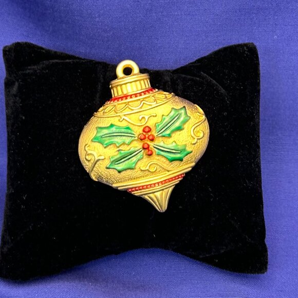 VTG JJ Gold-Tone Christmas Ornament Brooch - Picture 3 of 12